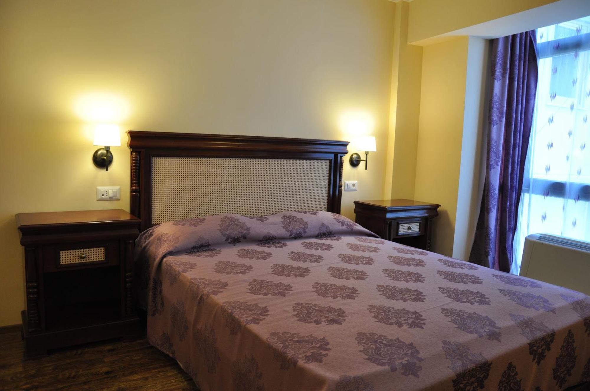 Vigo Grand Hotel Ploieşti Kamer foto
