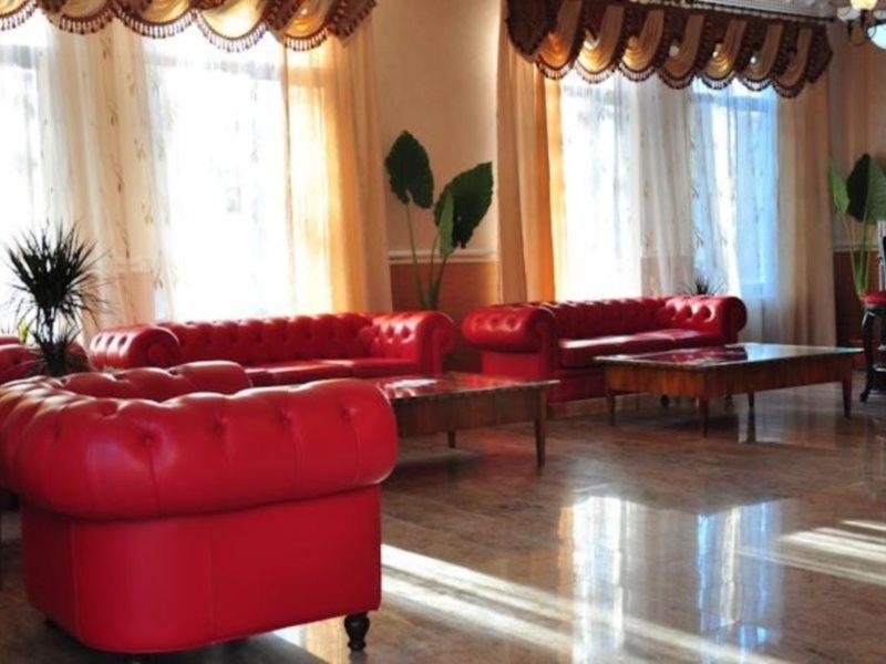 Vigo Grand Hotel Ploieşti Buitenkant foto
