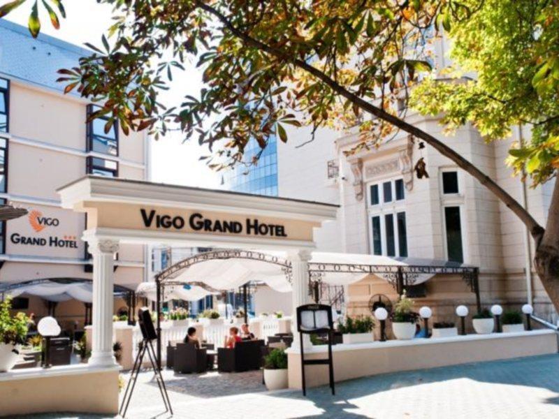 Vigo Grand Hotel Ploieşti Buitenkant foto